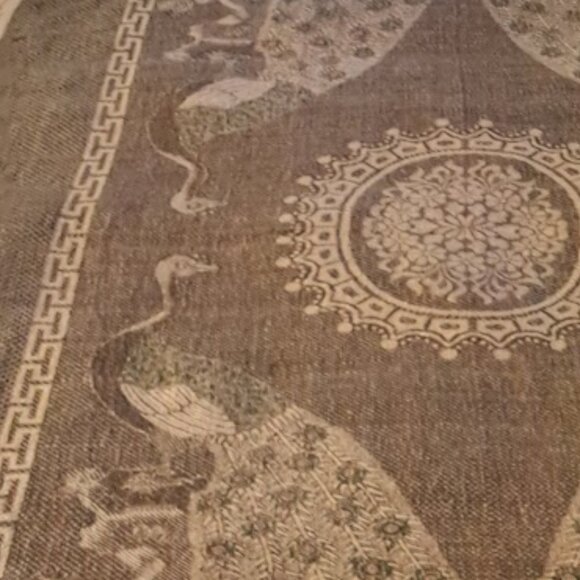 Decorative Bed Coverlet/Throw, reversable, lightweight 50 X 70 - Picture 7 of 9